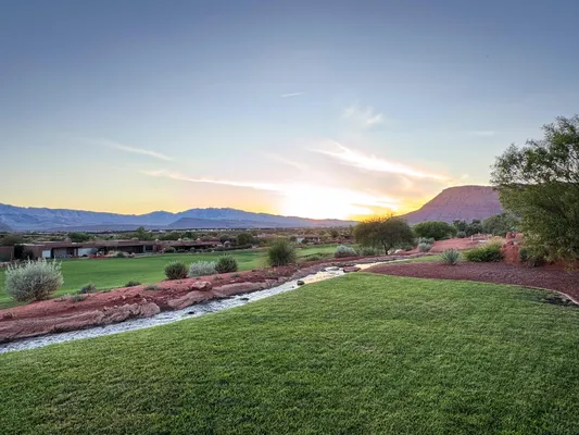 Property Slideshow image 2 of 5 | 2331 w entrada trail trl 51, St George, UT, 84770