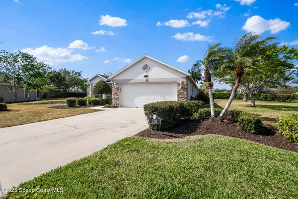 Property Slideshow image 3 of 44 | 1703 keys gate dr, Melbourne, FL, 32940