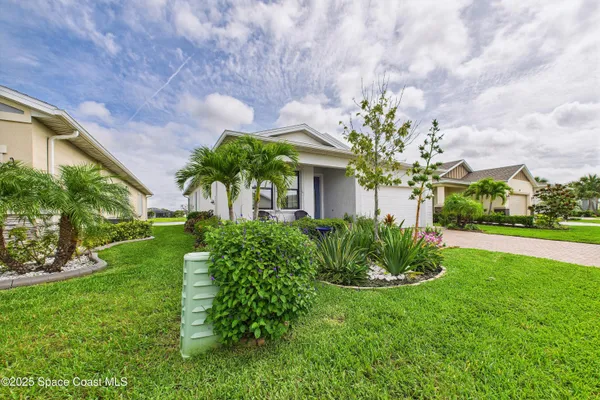 Property Slideshow image 2 of 107 | 1563 great belt cir, Melbourne, FL, 32940