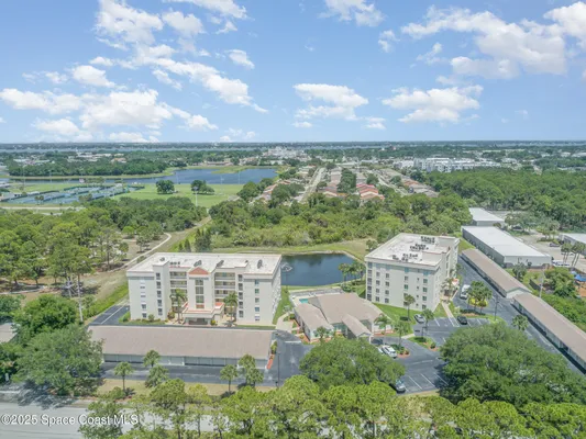 Property Slideshow image 2 of 33 | 1410 huntington ln apt 1204, Rockledge, FL, 32955