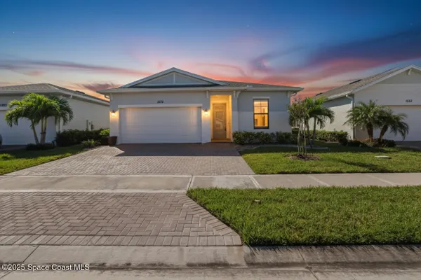 Property Slideshow image 2 of 66 | 1572 great belt cir, Melbourne, FL, 32940