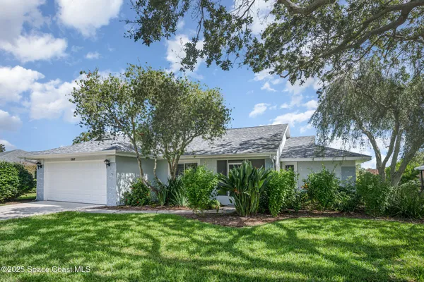 Property Slideshow image 2 of 40 | 1317 independence ave, Melbourne, FL, 32940