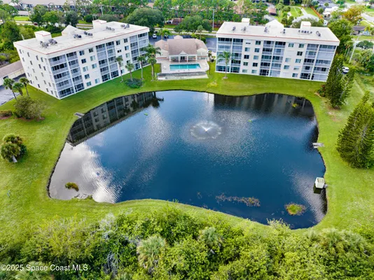 Property Slideshow image 2 of 46 | 1410 huntington ln 1203, Rockledge, FL, 32955