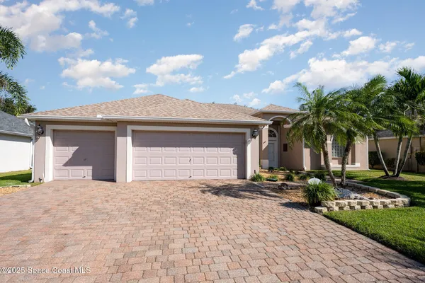 Property Slideshow image 3 of 93 | 2883 galindo cir, Melbourne, FL, 32940