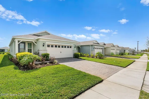 Property Slideshow image 2 of 54 | 3013 tidepool pl, Melbourne, FL, 32940