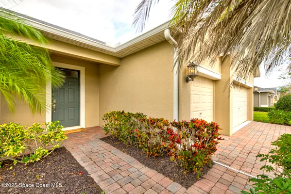 Property Slideshow image 2 of 67 | 3352 russ pl, Melbourne, FL, 32940