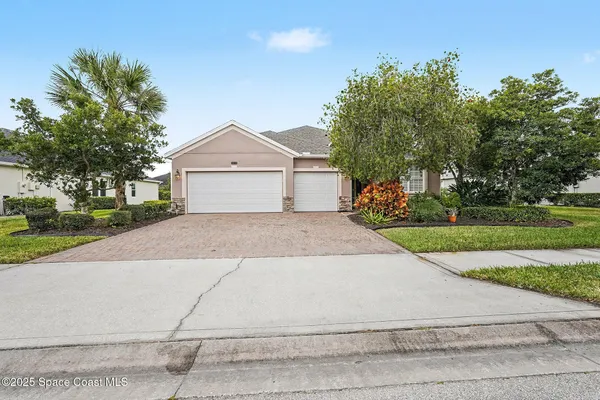 Property Slideshow image 3 of 76 | 3970 funston cir, Melbourne, FL, 32940
