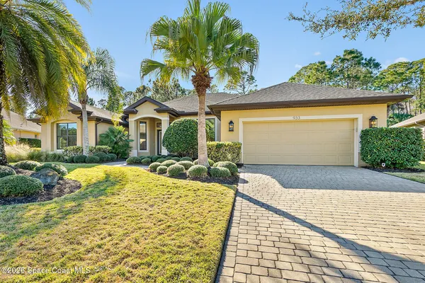 Property Slideshow image 2 of 51 | 933 stone lake dr, Ormond Beach, FL, 32174