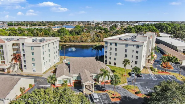 Property Slideshow image 2 of 27 | 1420 huntington ln 2403, Rockledge, FL, 32955
