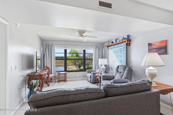 Property Slideshow image 3 of 25 | 35 plantation dr 201, Vero Beach, FL, 32966