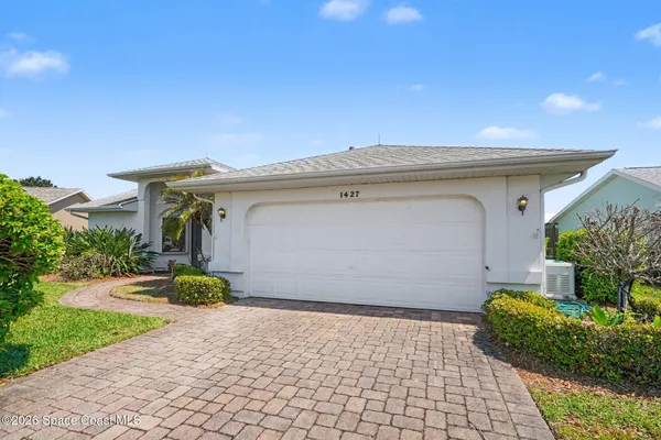 Property Slideshow image 2 of 38 | 1427 patriot dr, Melbourne, FL, 32940