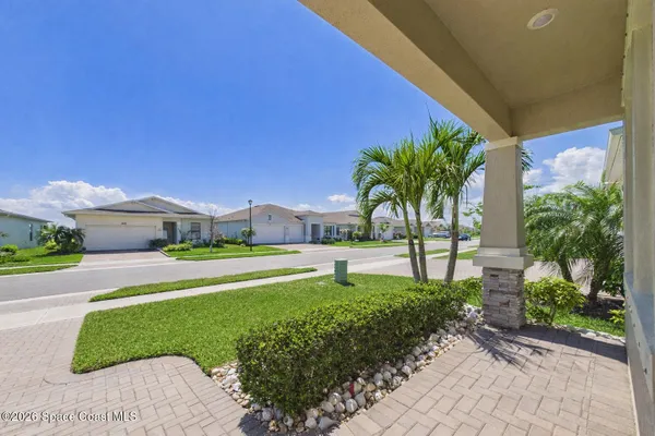 Property Slideshow image 3 of 53 | 1453 great belt cir, Melbourne, FL, 32940