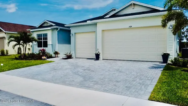 Property Slideshow image 3 of 15 | 1424 blessed isles dr, Palm Bay, FL, 32907