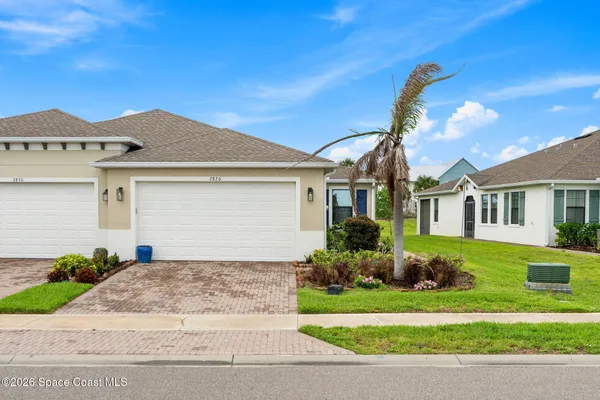 Property Slideshow image 2 of 31 | 2820 treasure cay ln, Melbourne, FL, 32940