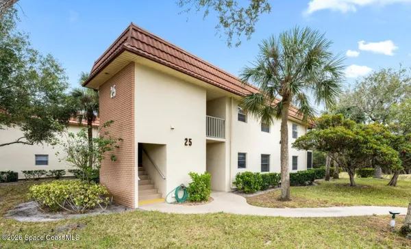 Property Slideshow image 2 of 17 | 25 vista gardens trl 204, Vero Beach, FL, 32962