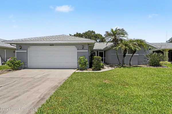 Property Slideshow image 2 of 40 | 1423 independence ave, Melbourne, FL, 32940