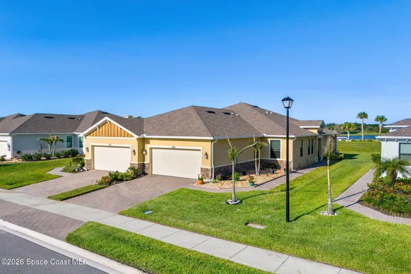 Property Slideshow image 2 of 54 | 1764 velky ln, Melbourne, FL, 32940