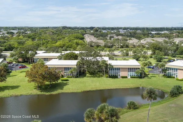 Property Slideshow image 3 of 21 | 40 vista gardens trl 201, Vero Beach, FL, 32962