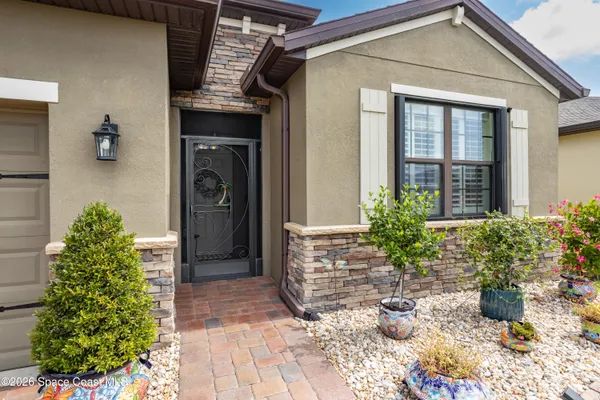 Property Slideshow image 3 of 49 | 4044 caladium cir, Melbourne, FL, 32904