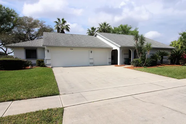 Property Slideshow image 3 of 13 | 1062 continental ave, Melbourne, FL, 32940