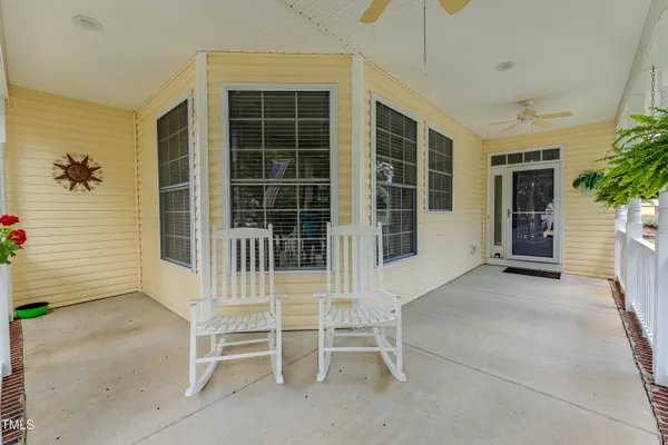 Property Slideshow image 2 of 22 | 101 crystal brook ln, Cary, NC, 27519