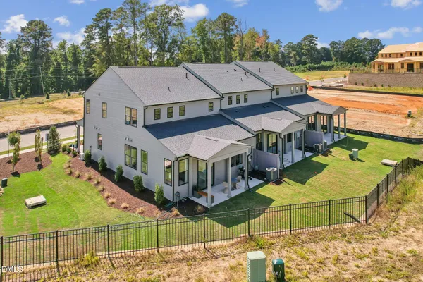 Property Slideshow image 2 of 45 | 2122 barrier ridge way lot 37, Apex, NC, 27502