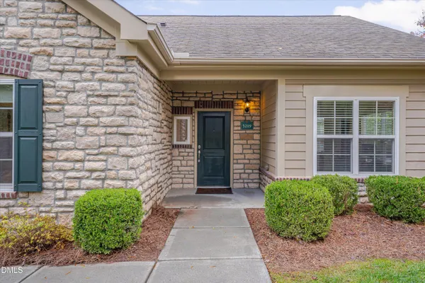 Property Slideshow image 2 of 29 | 5129 niagra dr, Chapel Hill, NC, 27517