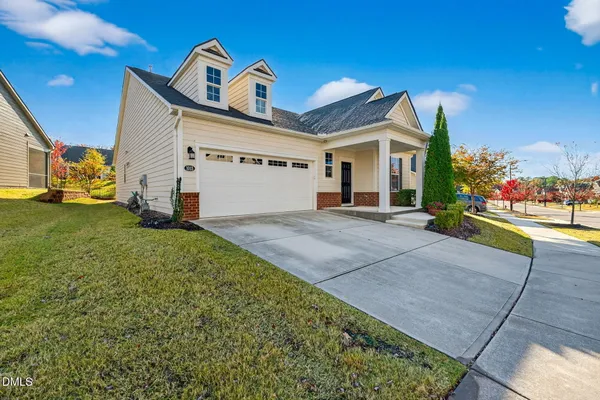 Property Slideshow image 2 of 49 | 1013 cadence ln, Durham, NC, 27703