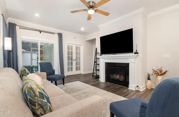 Property Slideshow image 2 of 41 | 203 maroon ct, Raleigh, NC, 27610