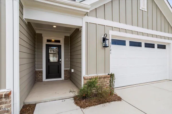 Property Slideshow image 2 of 33 | 1721 pinecliff ct, Fuquay Varina, NC, 27526