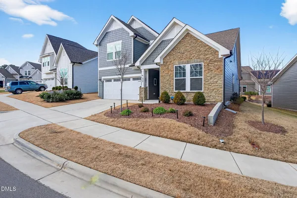 Property Slideshow image 2 of 40 | 920 market house way, Cary, NC, 27518