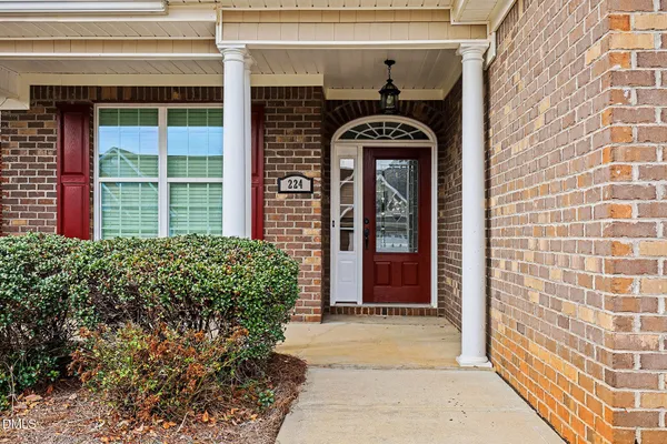 Property Slideshow image 3 of 41 | 224 shady hollow ln, Garner, NC, 27529