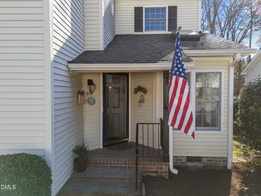 Property Slideshow image 3 of 64 | 444 crossvine close, Pittsboro, NC, 27312