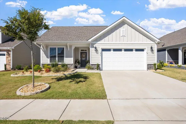 Property Slideshow image 2 of 30 | 1812 pinecliff ct, Fuquay Varina, NC, 27526