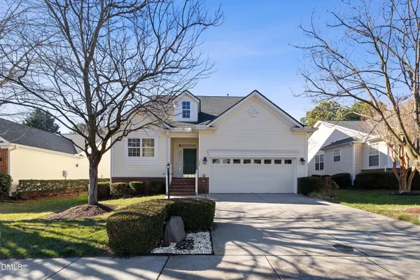 Property Slideshow image 2 of 39 | 105 rockport ridge way, Cary, NC, 27519