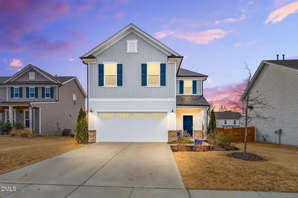 Property Slideshow image 2 of 26 | 2212 fairway green dr, Fuquay Varina, NC, 27526