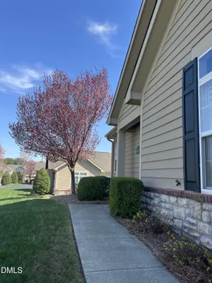 Property Slideshow image 3 of 15 | 107 culp hill dr, Chapel Hill, NC, 27517