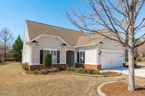 Property Slideshow image 2 of 43 | 828 gillinder pl, Cary, NC, 27519