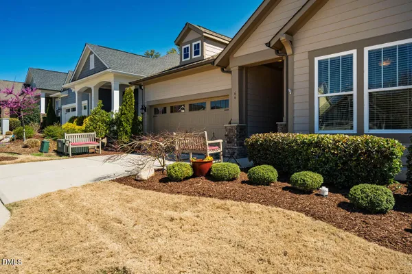 Property Slideshow image 3 of 60 | 66 middleton pl, Chapel Hill, NC, 27516