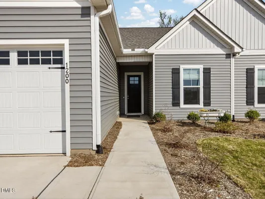 Property Slideshow image 3 of 35 | 1200 masters place way, Durham, NC, 27703