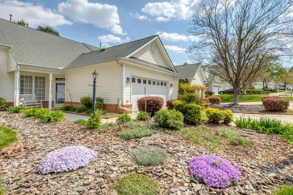 Property Slideshow image 2 of 36 | 438 sawgrass hill ct, Cary, NC, 27519