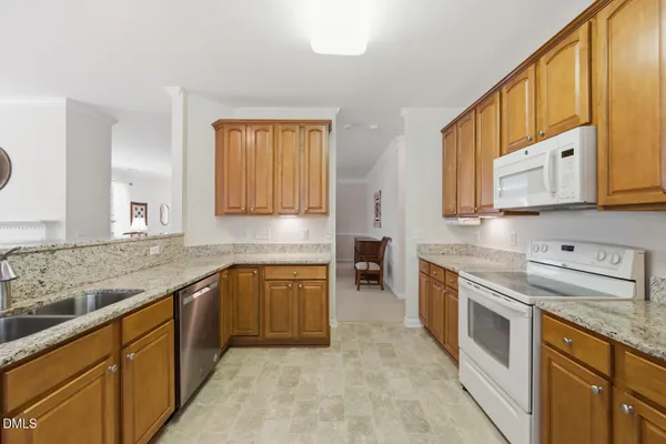 Property Slideshow image 2 of 58 | 332 indian elm ln, Cary, NC, 27519