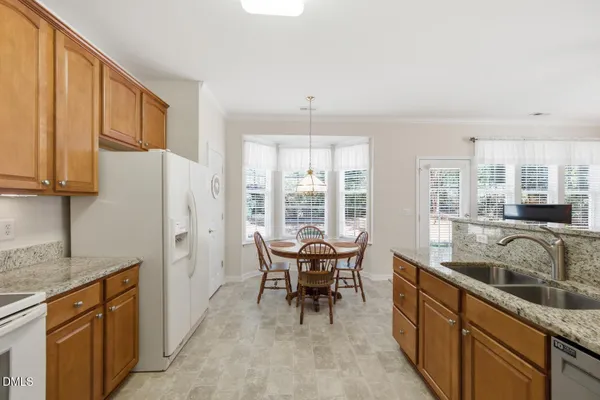 Property Slideshow image 3 of 58 | 332 indian elm ln, Cary, NC, 27519