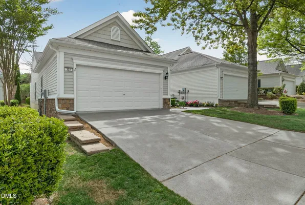 Property Slideshow image 2 of 29 | 302 fenmore pl, Cary, NC, 27519