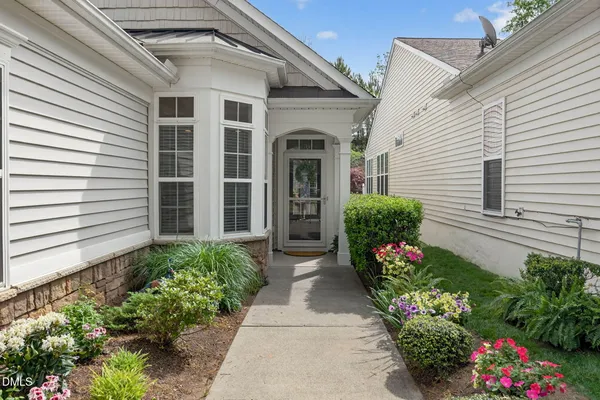 Property Slideshow image 3 of 29 | 302 fenmore pl, Cary, NC, 27519