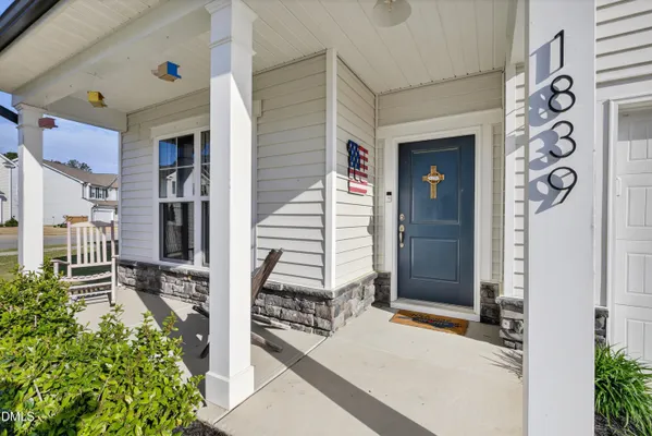 Property Slideshow image 3 of 67 | 1839 streamsong cir, Fuquay Varina, NC, 27526