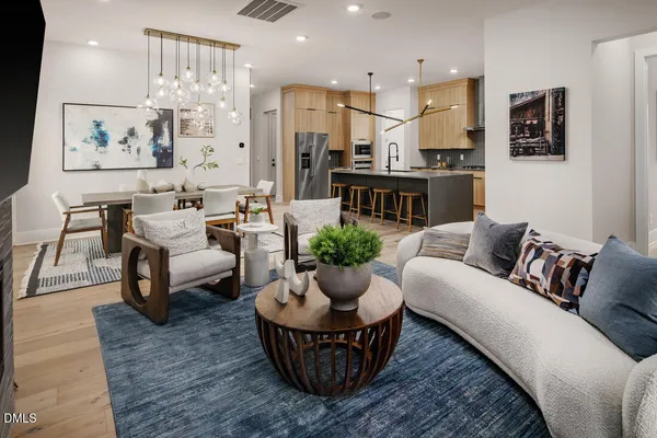 Property Slideshow image 3 of 26 | 5108 fountainbridge ct 58, Raleigh, NC, 27610