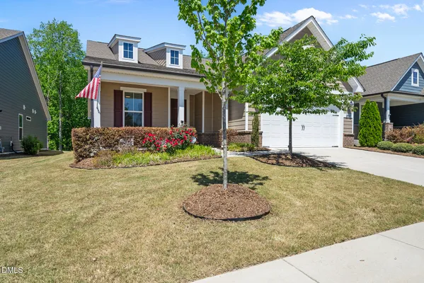 Property Slideshow image 2 of 39 | 2017 red pine trl, Fuquay Varina, NC, 27526