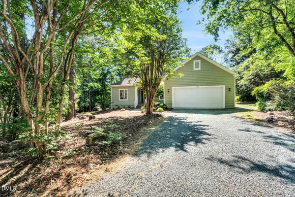 Property Slideshow image 3 of 73 | 182 hedgerow, Pittsboro, NC, 27312