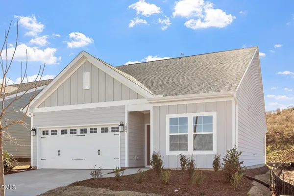 Property Slideshow image 2 of 49 | 1009 honey bee ct 423, Durham, NC, 27703